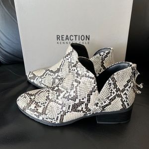 NIB - Kenneth Cole Side Skip Embossed Snake Boot